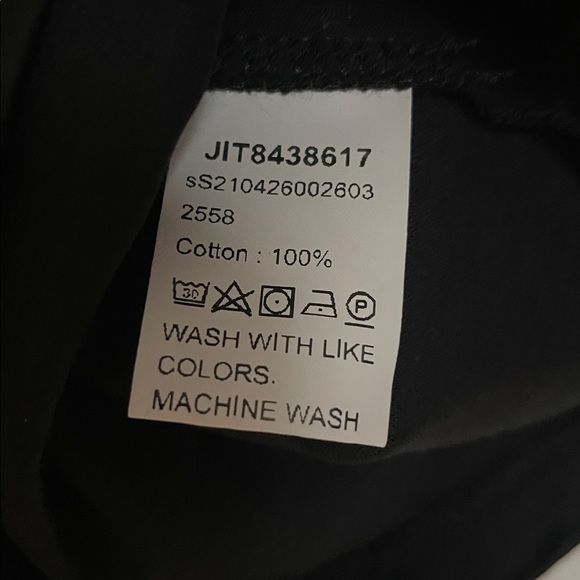 Like new! Classic Basic Black Sleeveless Peplum Top - Picture 5 of 5